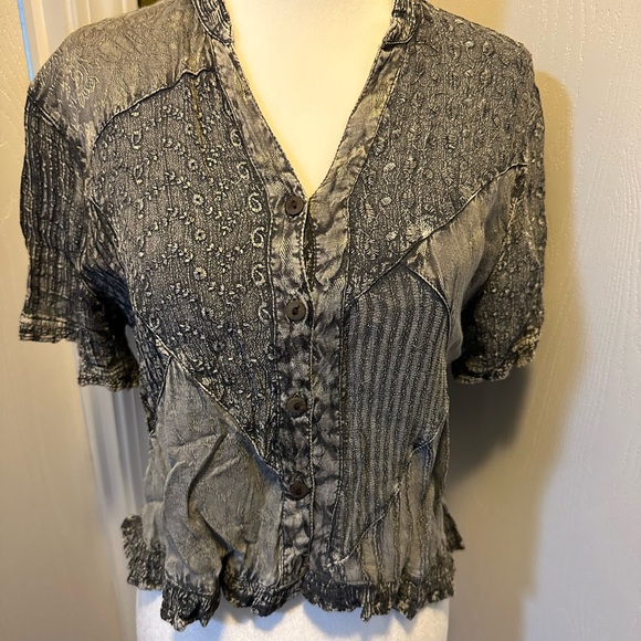 Short Rayon Shirt - Picture 3 of 5